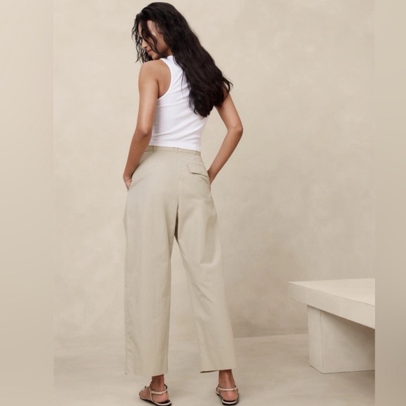 NWT! Banana Republic Avila Barrel-Leg Pant - Multiple - Picture 3 of 5